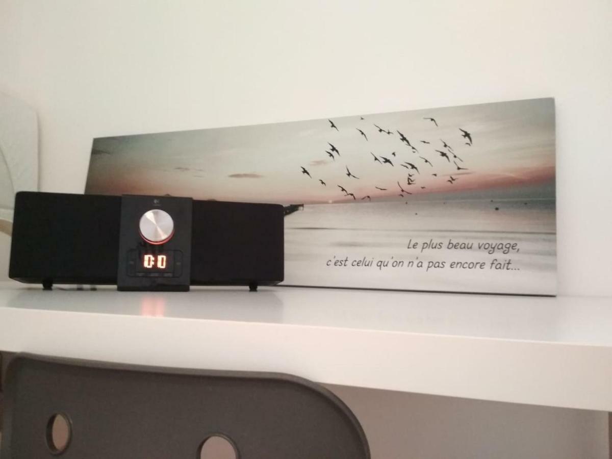 Appart Calme & Moderne Au Coeur De La Ville + Wifi La Rochelle  Luaran gambar